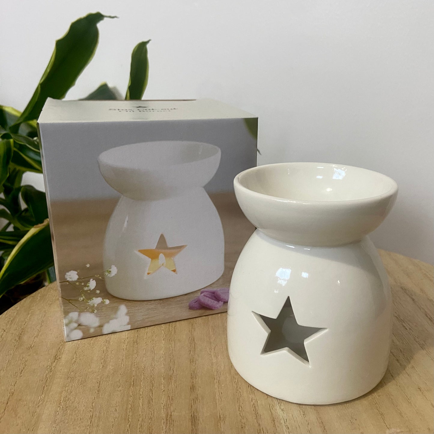 White Star cut-out Wax Burner